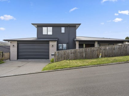  at 18 Topsail Way, Whitby, Porirua