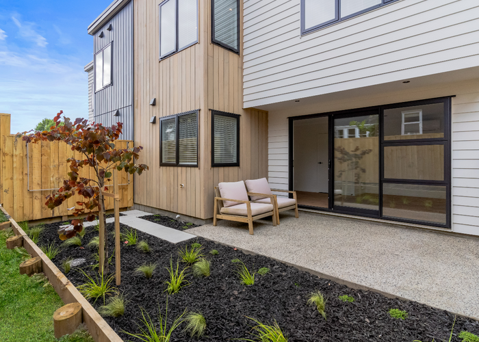  at 1092A Great North Road, Point Chevalier, Auckland