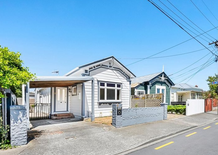  at 8 Beach Street, Petone, Lower Hutt