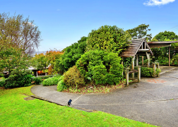  at 152 Normandale Road, Normandale, Lower Hutt