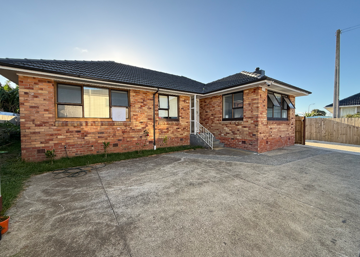  at 13 Geoffrey Place, Mangere East, Auckland