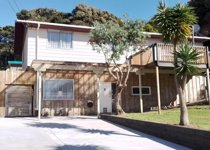  at 44 Rauhuia Crescent, Parau, Auckland