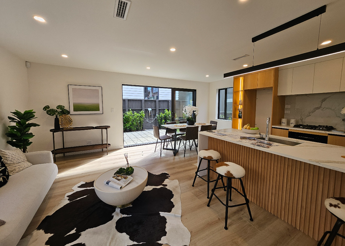  at 71B Seaview Road, Castor Bay, Auckland