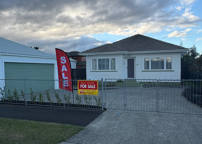  at 27 East Street, Claudelands, Hamilton