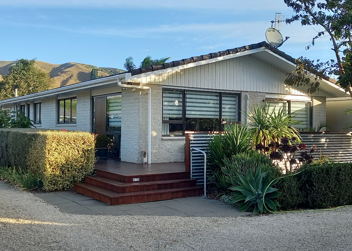  at 476 Te Moana Road, Waikanae