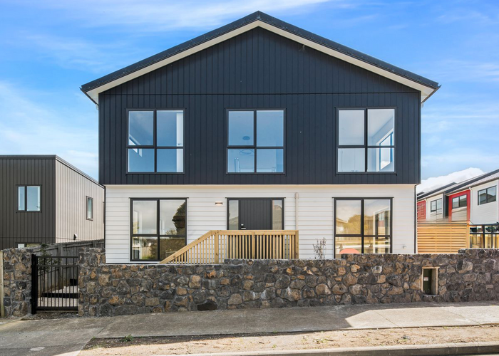  at 1/4 Delemere Place, Glen Innes, Auckland