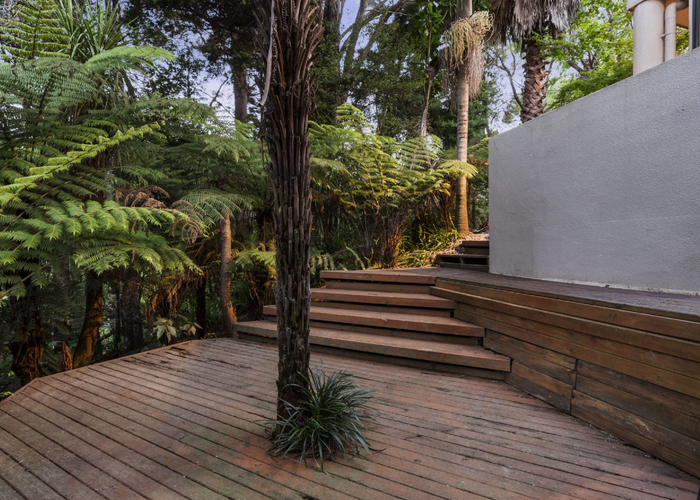  at 16 Berne Place, Birkenhead, Auckland