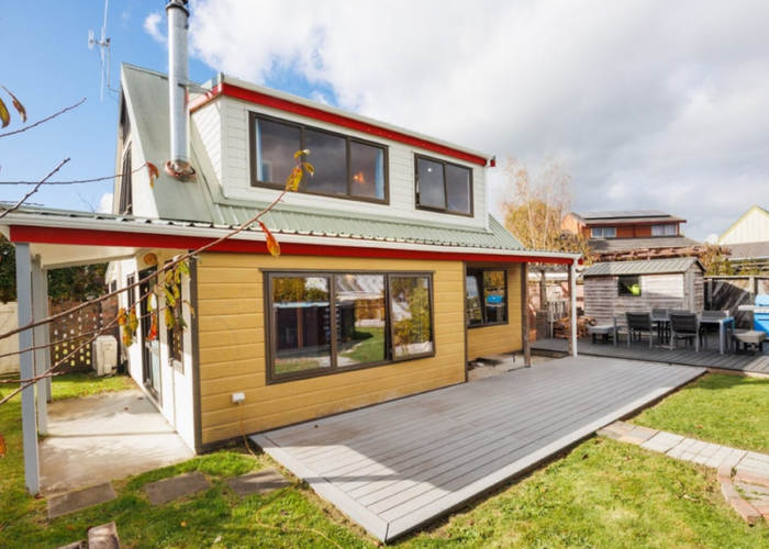  at 21 Heathcote Place, Fitzherbert, Palmerston North