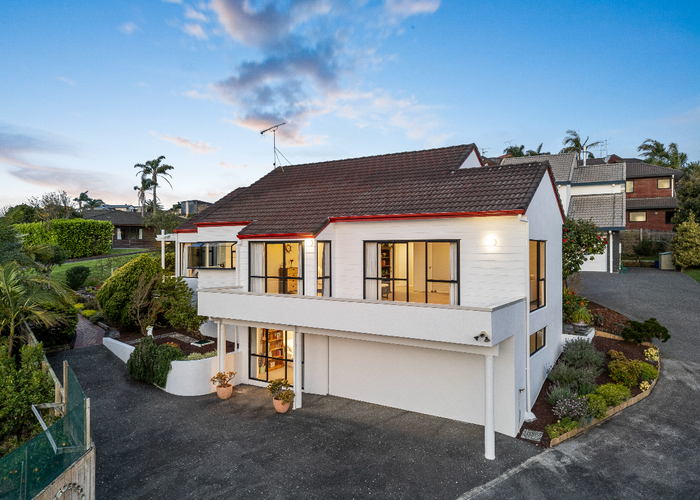  at 1/1039 Beach Road, Torbay, Auckland