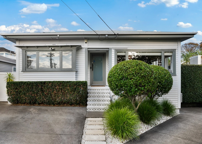  at 14 Richard Street, Westmere, Auckland
