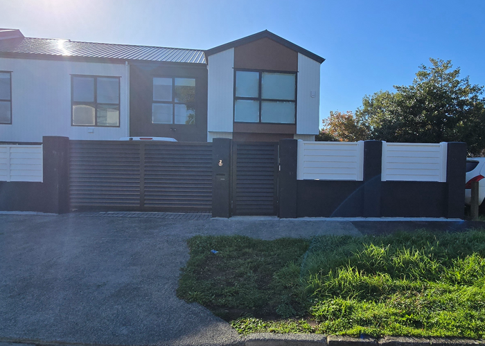  at 2 Geneva Place, Blockhouse Bay, Auckland