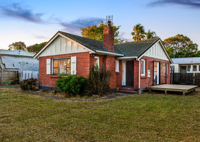  at 1/1 Miller Road, Māngere Bridge, Auckland