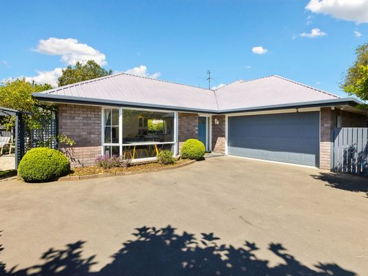  at 2/28 Canberra Place, Redwood, Christchurch