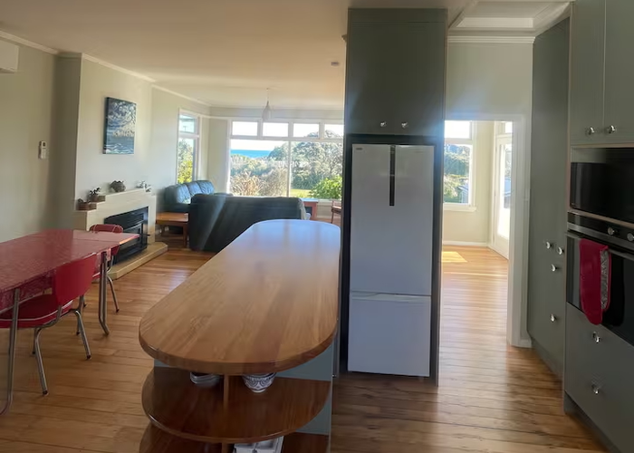  at 6 Moana Road, Okitu, Gisborne