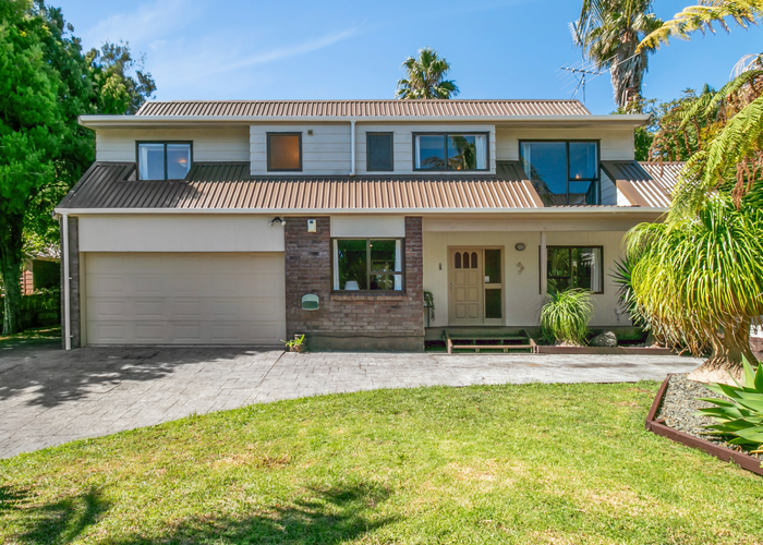  at 5 Gleneagles Grove, Wattle Downs, Auckland