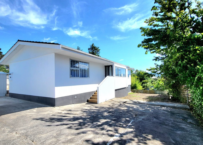 at 2/13 Sunnyside Road, Sunnyvale, Auckland