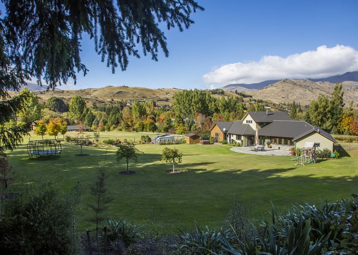  at 251B Arrowtown-lake Hayes RD, QUEENSTOWN