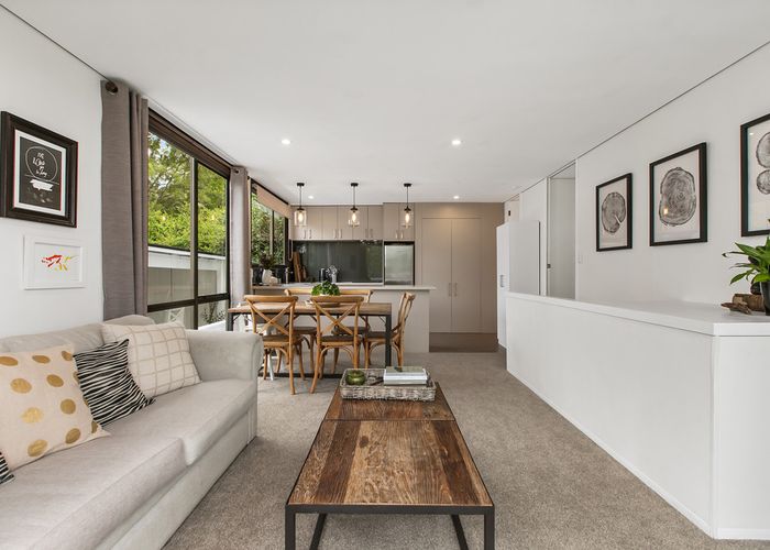  at 3/58 Birkdale Road, Birkdale, Auckland