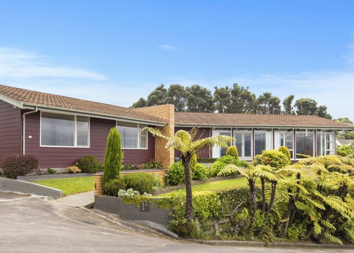  at 1A Rakeiora Grove, Korokoro, Lower Hutt