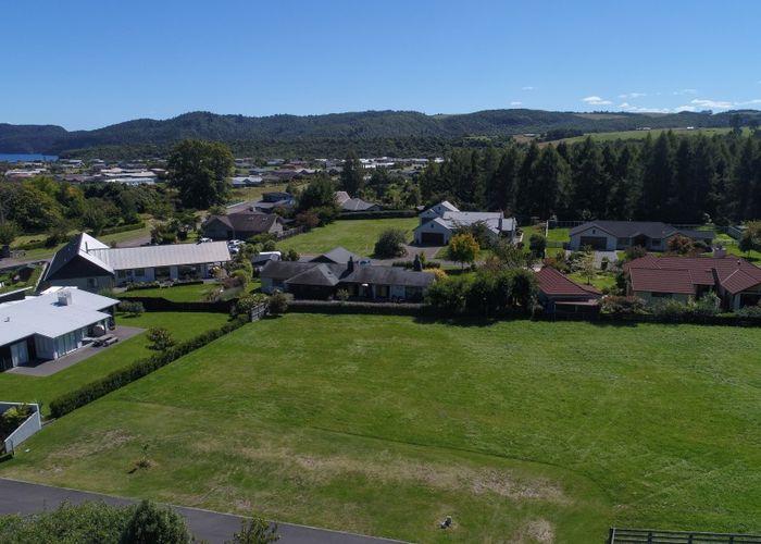  at 6 Cabbage Tree Grove, Kinloch, Taupō