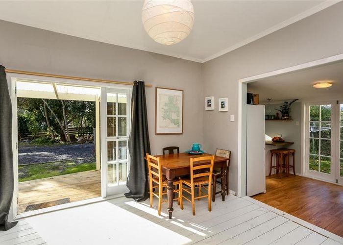 Free property data for 20 Carthew Street, Okato homes.co.nz