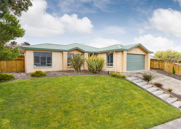 Free property data for 3 Logan Way, Kelvin Grove, Palmerston North