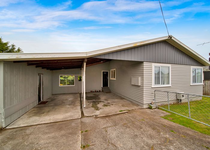  at 162 Seaview Road, Westown, New Plymouth