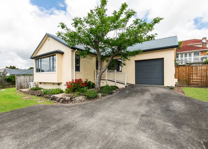  at 70 Blockhouse Bay Road, Avondale, Auckland