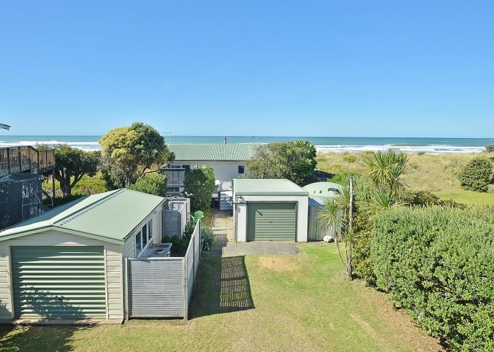  at 117 Blue Pacific Parade, Riversdale Beach