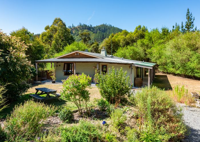  at 311 ONAMALUTU RD, North Bank , MARLBOROUGH