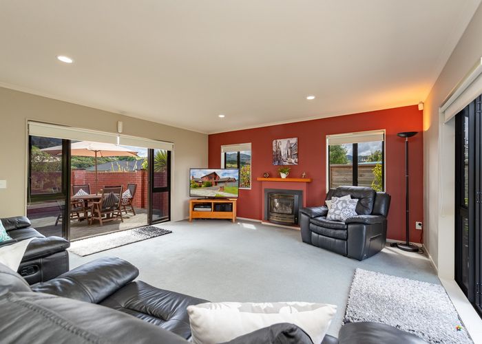  at 17 Garrett Place, Riverstone Terraces, Upper Hutt