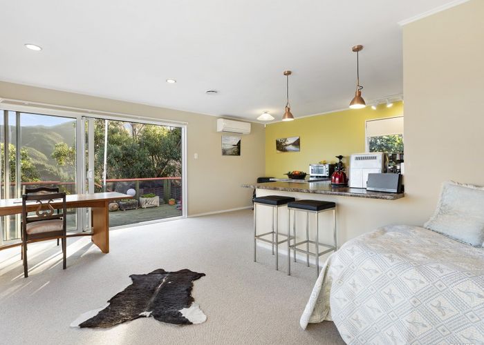  at 15 Frobisher Street, Island Bay, Wellington