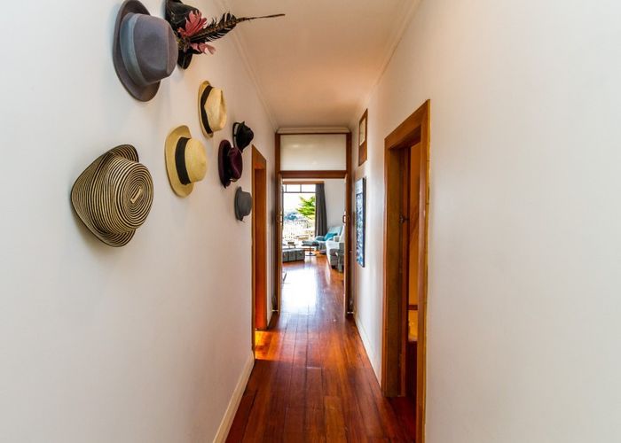  at 2/8 Spruce Grove, Rānui, Porirua