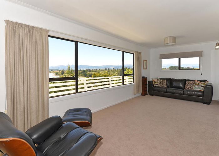  at 6 Bronte Road East, Bronte