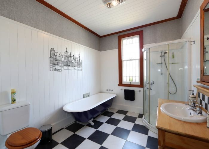  at 814 Eaton Road, Saint Leonards, Hastings