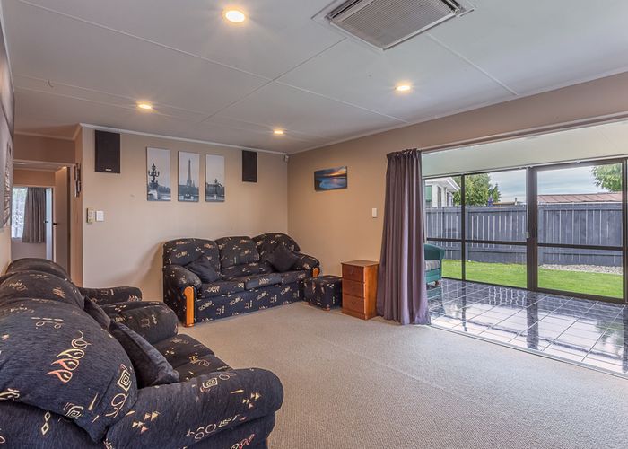  at 6 Pluto Place, Milson, Palmerston North