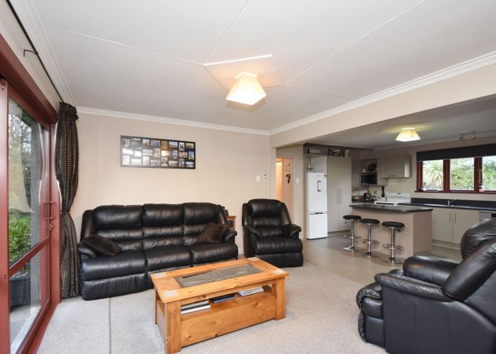  at 107 Black Road, Otatara