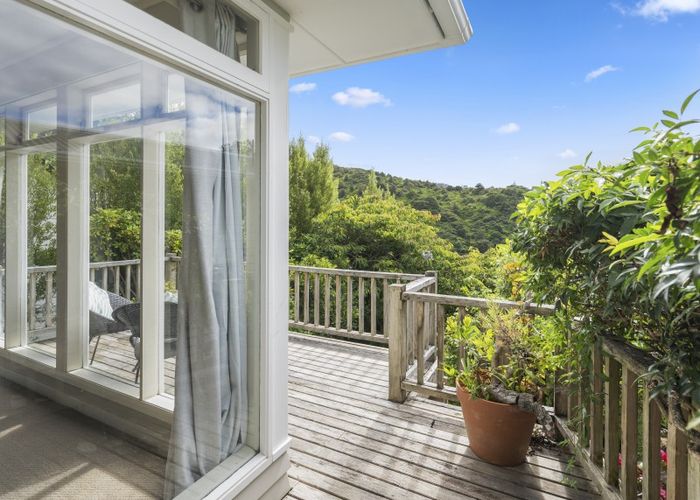 at 73 Spencer Street, Crofton Downs, Wellington