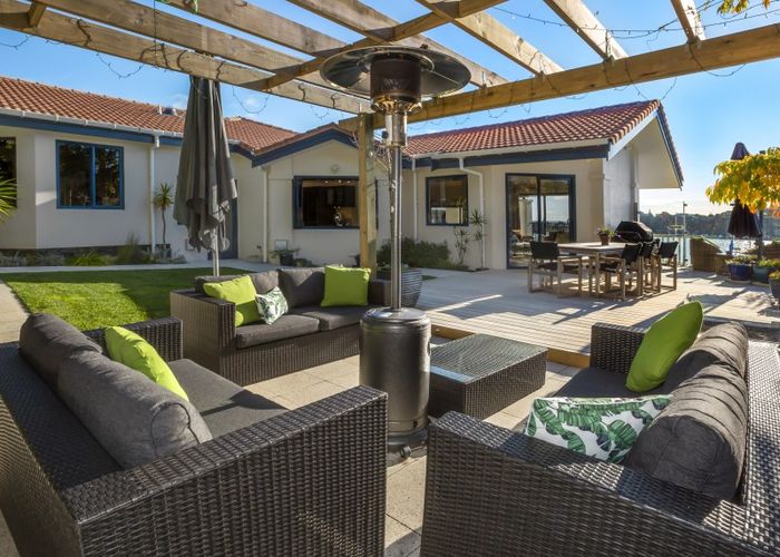  at 15A Seaview Road, Paremata, Porirua
