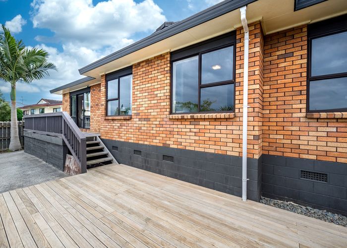  at 32 De Quincey Terrace, Highland Park, Auckland
