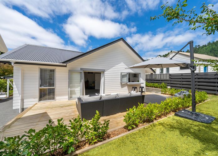  at 76 Field Street, Silverstream, Upper Hutt