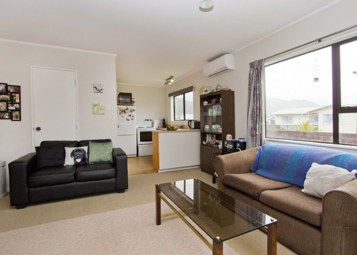  at 8A Weymouth Grove, Wainuiomata, Lower Hutt