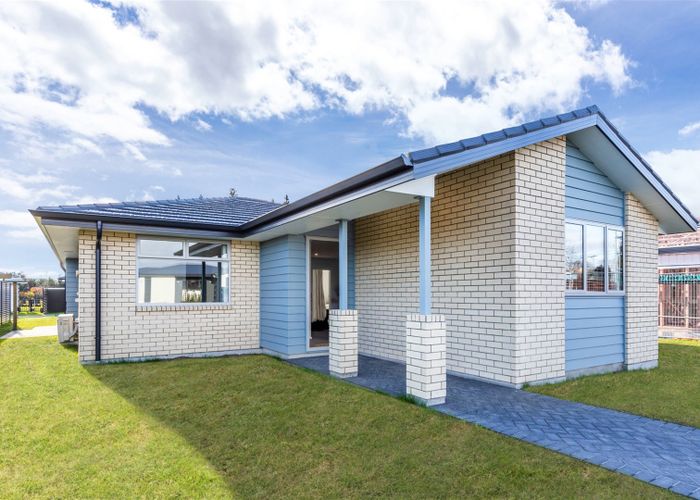  at 8 Bastille Court, Rangatira Park, Taupo