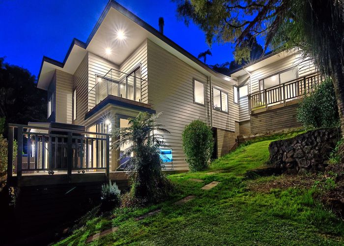  at 23 Quinns Road, Waiatarua, Auckland