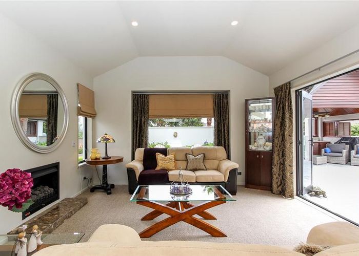  at 61 Shelter Grove, Frankleigh Park, New Plymouth