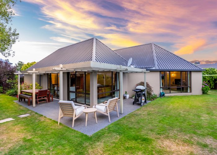  at 33 O'Connor Place, Burnside, Christchurch