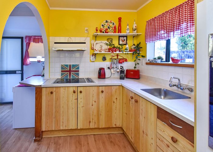  at 7A Justamere Place, Weymouth, Auckland