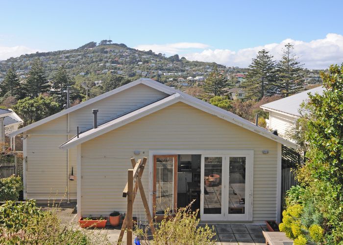  at 17 Standen Street, Karori, Wellington