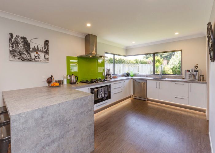  at 32 Washington Parade, Milson, Palmerston North