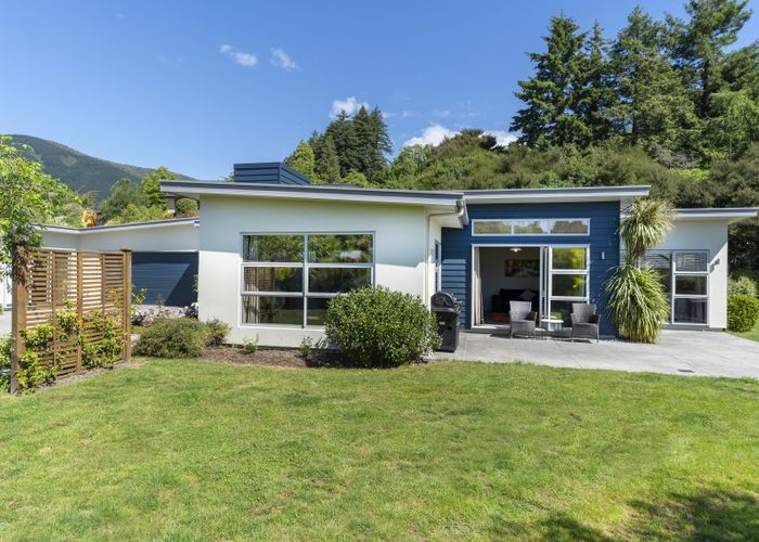  at 8 Tussock Place, Stoke, Nelson
